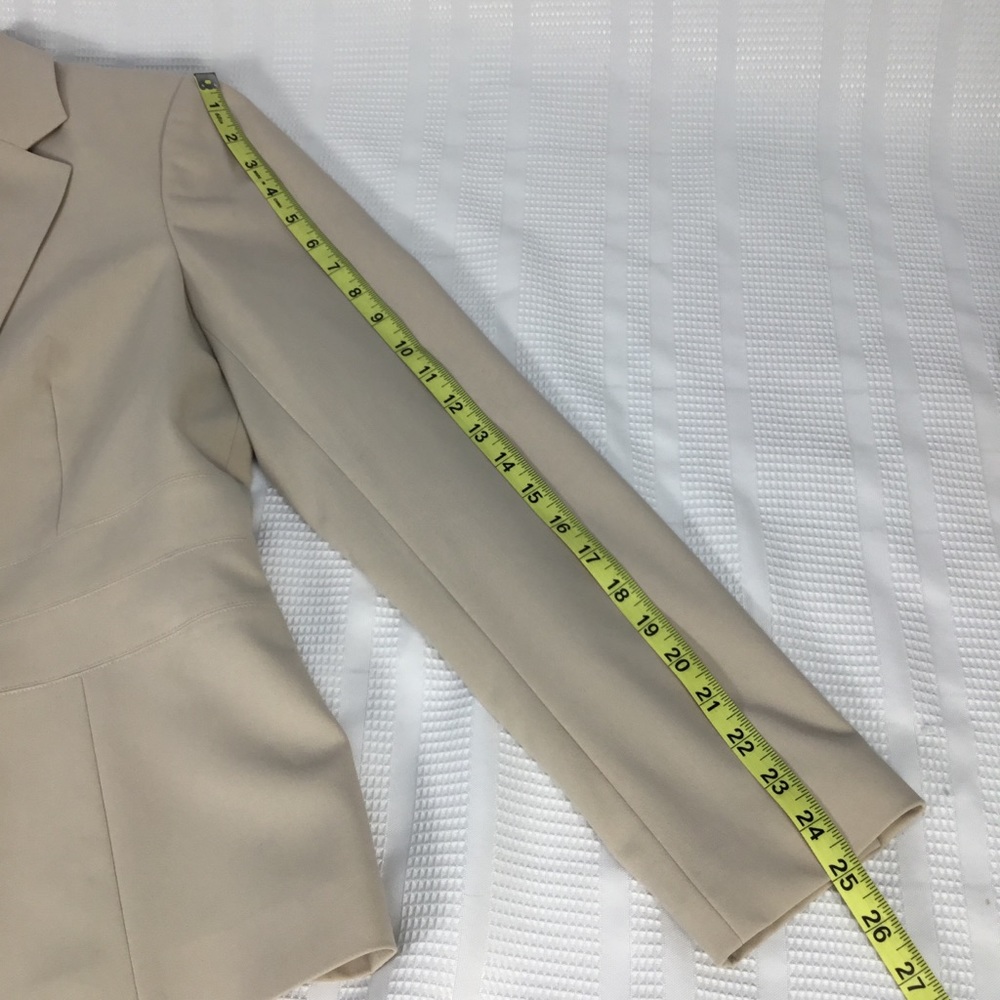 Karl Lagerfeld Paris 1 Button Tan Blazer Size 10 - Picture 9 of 15